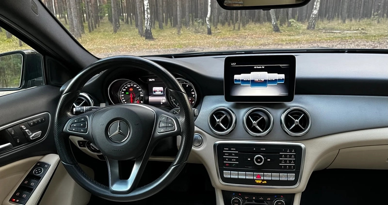 Mercedes-Benz GLA cena 99900 przebieg: 102000, rok produkcji 2018 z Bydgoszcz małe 529